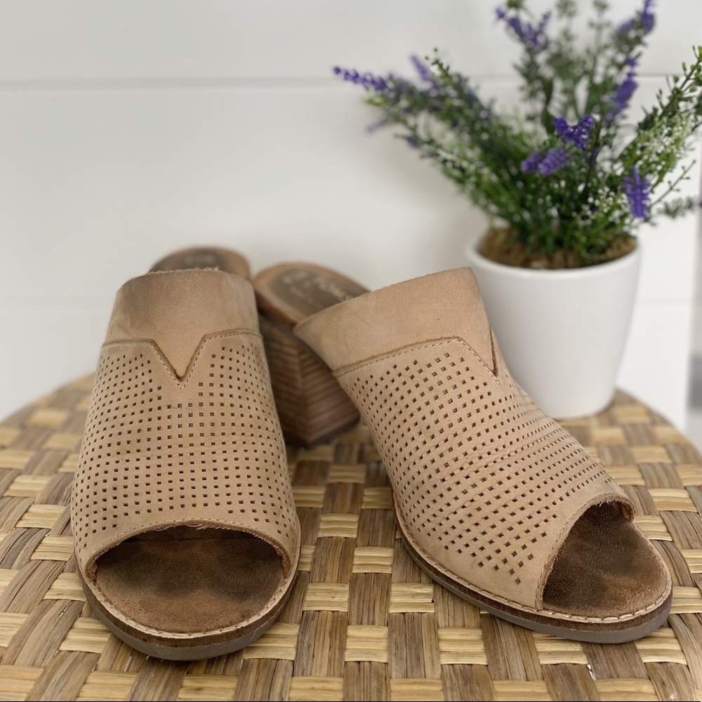 TOMS Majorca Natural Nubuck Stacked Heel Mules 7.5